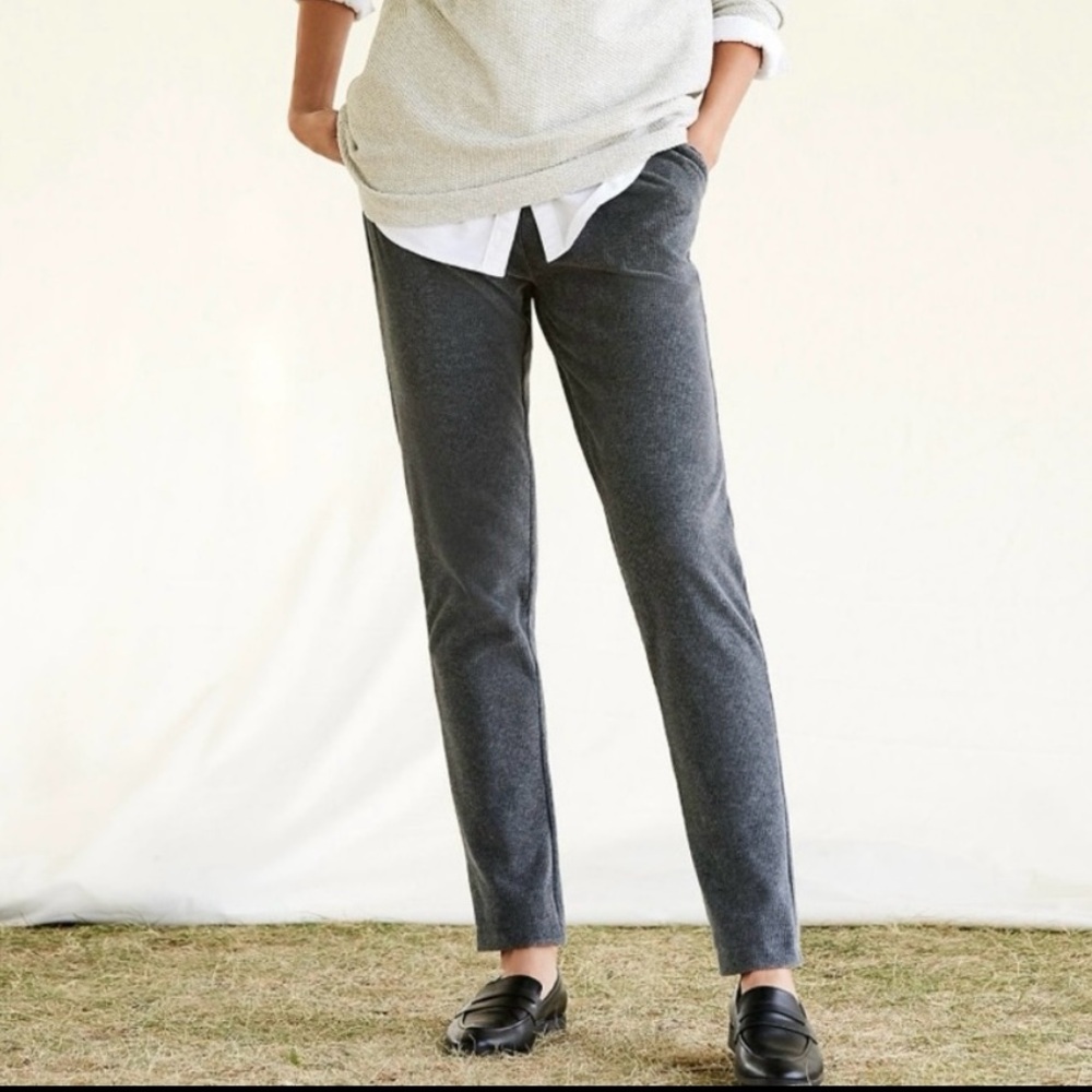 Lands' End Sport High Rise Gray Ribbed‎ Knit Corduroy Pull On Pant L